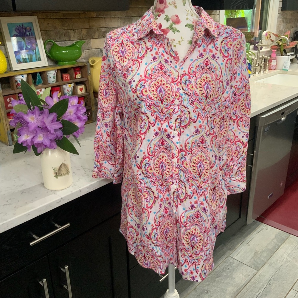 Chico’s Blouse Size 8/10 Medium No Iron 100% Linen Print Button Front 3/4 Sleeve